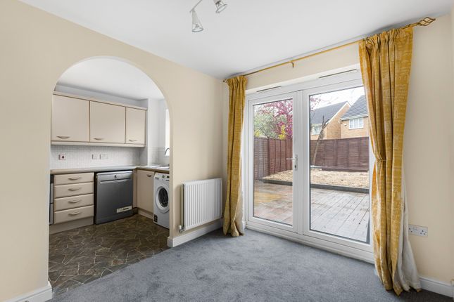 Lavender Close, Hatfield photo 5