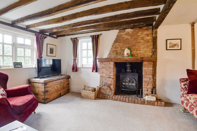 2 Bed Semi Detached House For Sale In Sweet Briar Cottage Walthams