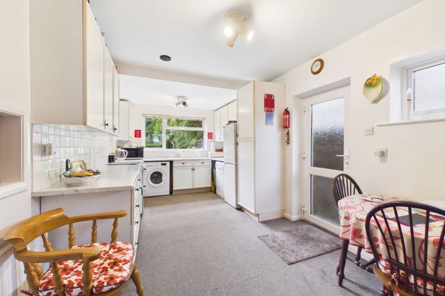 10 Grange Close, Nottingham photo 3