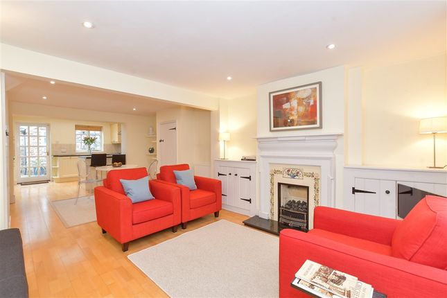 2-bed house on Kings Terrace, Emsworth, £340,000