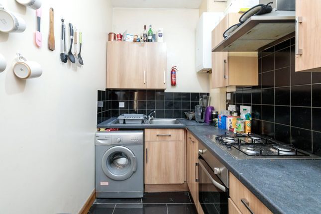 Flat to rent in Orford Road, Walthamstow, London