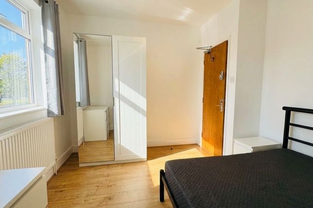 1-bed house on Farnham, £525/mo