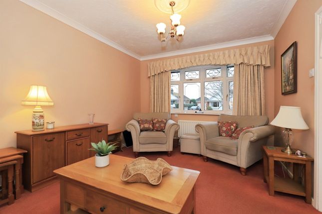 20, Hazelwood Close, Kidderminster photo 3