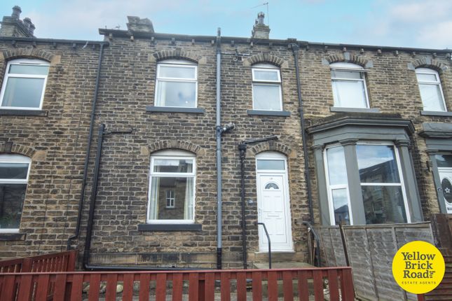 Thumbnail Room to rent in Brook Street, Huddersfield, West Yorkshire