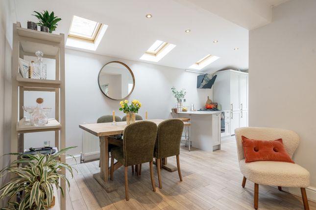 Ground Floor Flat, 98, Broughton Road, London photo 3