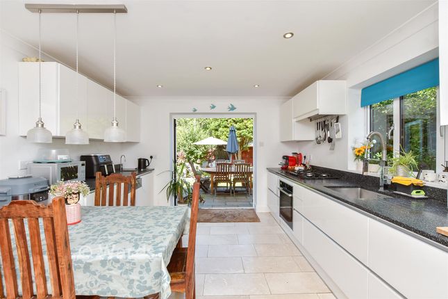 15, Fairfield Park, Broadstairs photo 3