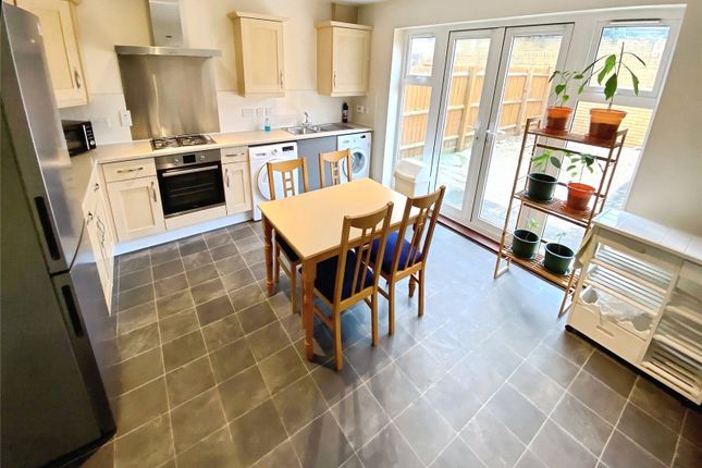 7, Richmond Court, Devon photo 2
