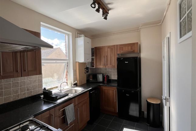 Flat 2, 45, Church Road, Exeter photo 4