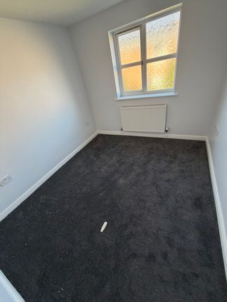 Flat 8, Hampton Court, Barnsley photo 3