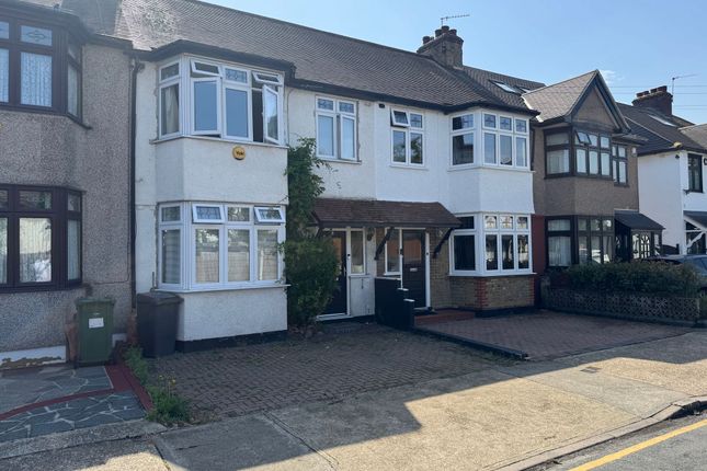 3-bed house on 15 Norfolk Road, Upminster, £1,900/mo