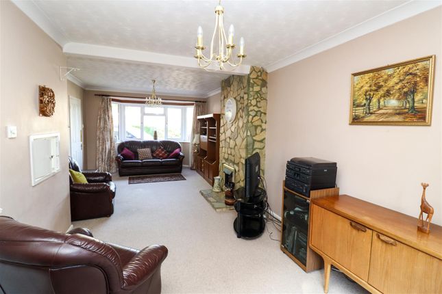 18, Ferndale Road, Church Crookham photo 4