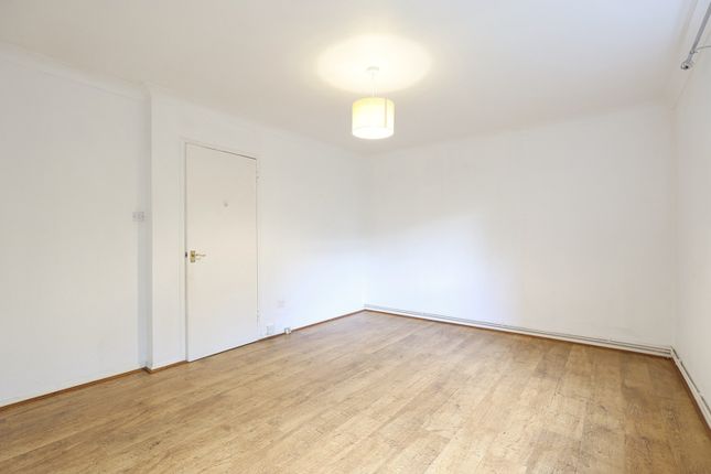 11, Riverside Close, Kings Langley photo 4
