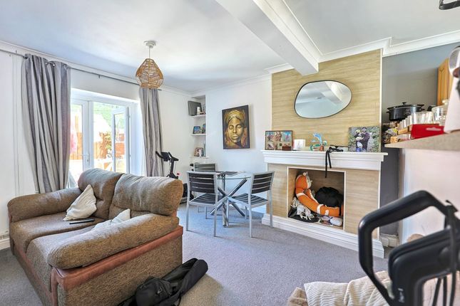 8, Mount Pleasant Cottages, Mountain Ash photo 4