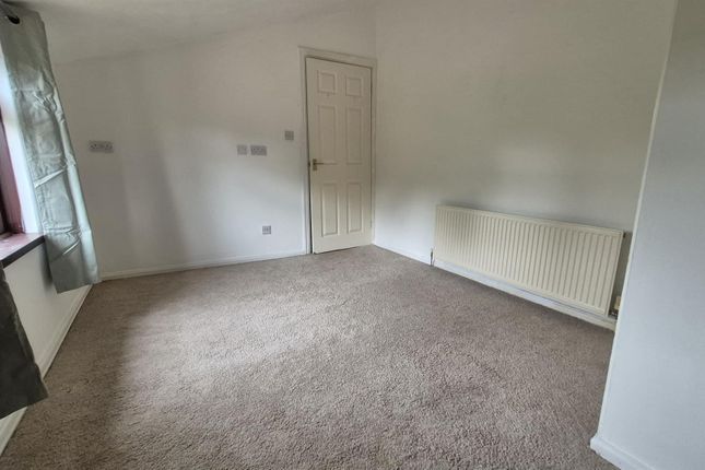 Wh Bedroom 1 2.Jpeg