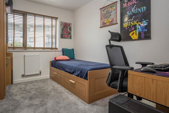 8 Brooking House, Rollason Way, Brentwood photo 4