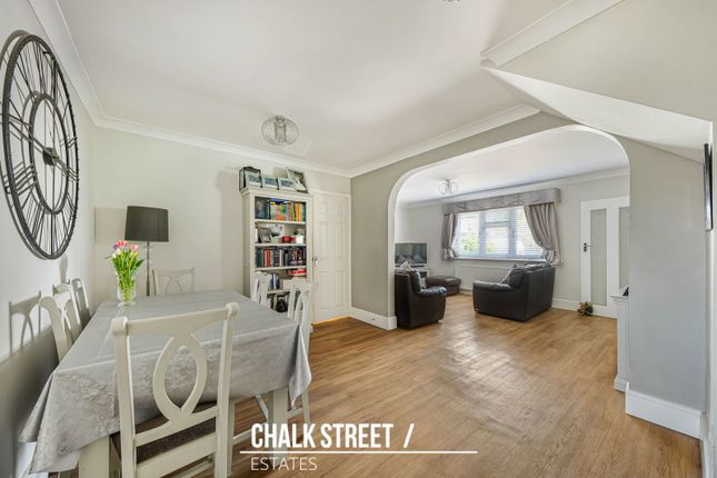 18, Priors Park, Hornchurch photo 4