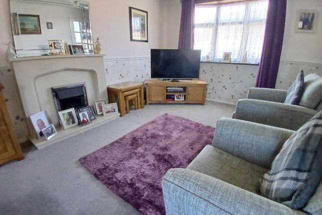 46, Faultlands Close, Nuneaton photo 2