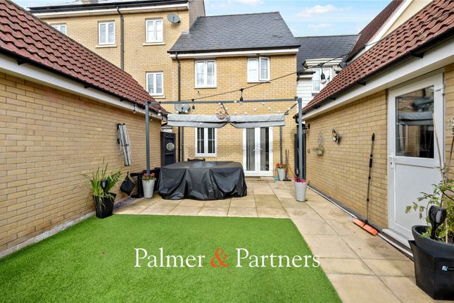 25, Corunna Drive, Essex photo 4