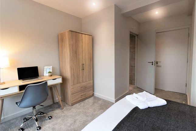 Thumbnail Flat to rent in 2-Bedroom Apartment - K2, Bond Street, Hull