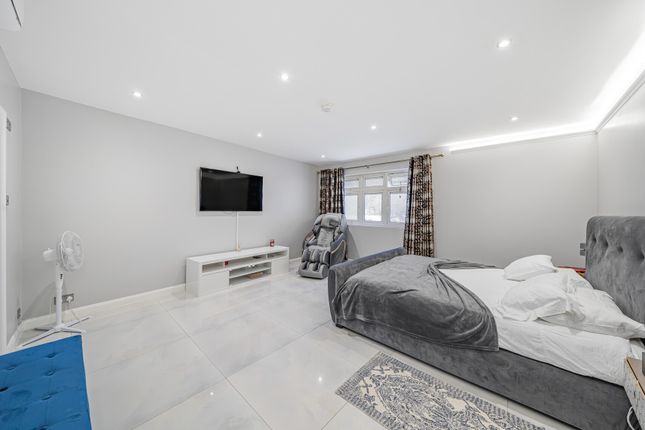 Bungalow for sale in Cromwell Road, Worcester Park, Surrey