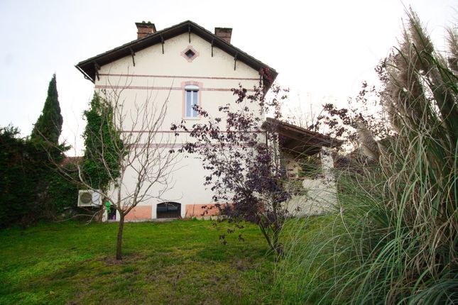 Property for sale in Riscle, Midi-Pyrenees, 32400, France