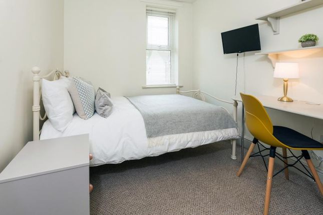 23, Llanishen Street, Cardiff photo 4