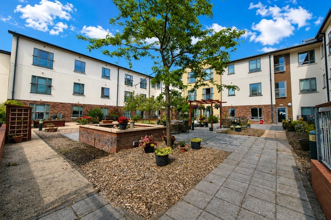 Brookside,Apartment 95, Aughton Street, Ormskirk photo 2