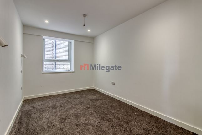 Flat 1 Barclays Chambers, High Road, Basildon photo 2