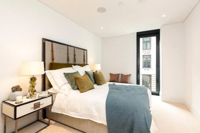 Flat 202, Burlington Gate, Cork Street, London photo 4