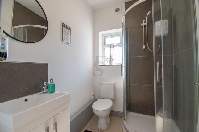 Room 1, 123 Cavendish Road, Leicester photo 4