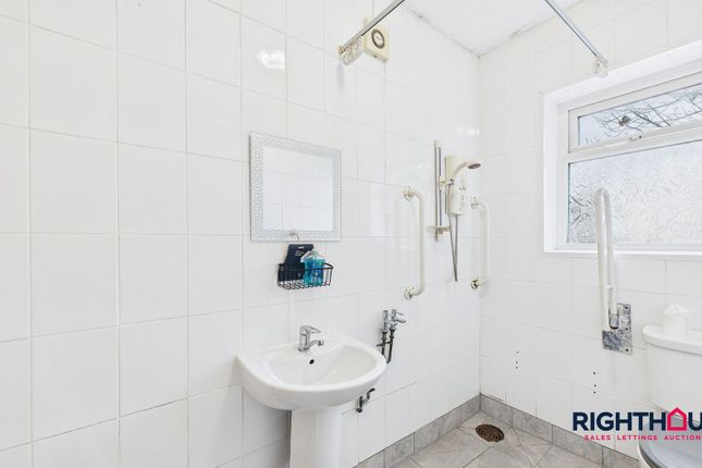 21 Rand Street, Bradford photo 5