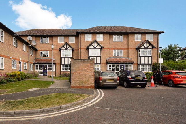 1-bed flat on 9 Chadview Court Chadwell Heath Lane, Romford, £190,000