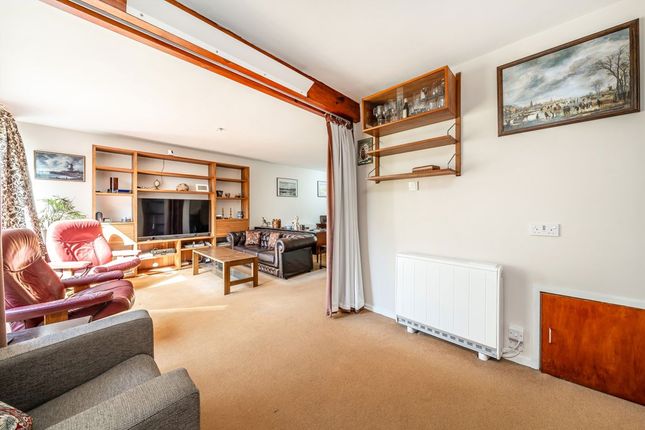 18, Waldegrave Park, Twickenham photo 3
