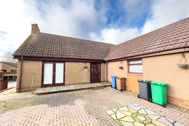 Thumbnail Bungalow for sale in Cartmore Road, Lochgelly