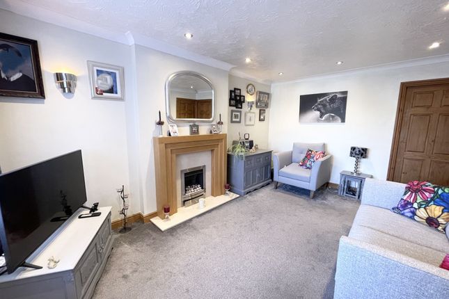 18, Curlew Close, Thornton photo 2