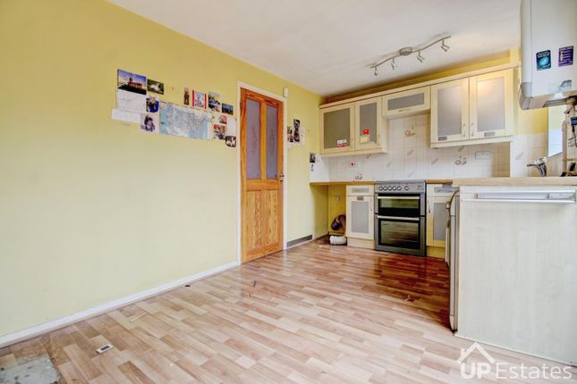 10, Canon Hudson Close, Coventry photo 3