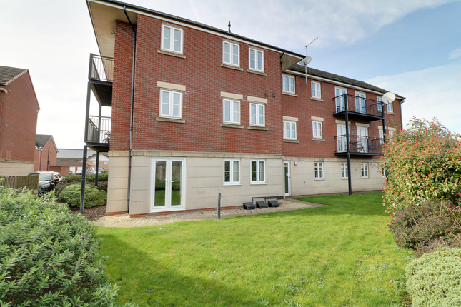 Flat for sale in Gadwall Way, Scunthorpe