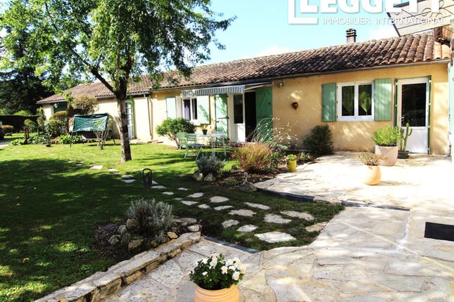 Thumbnail Villa for sale in Saint-Jean-D'ataux, Dordogne, Nouvelle-Aquitaine