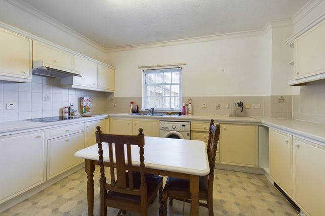 Flat for sale in Hillesdon Road, Torquay