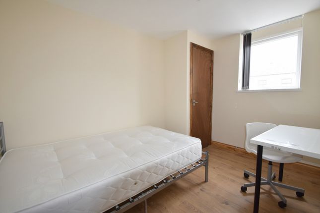 Arabella Street, Cardiff photo 5