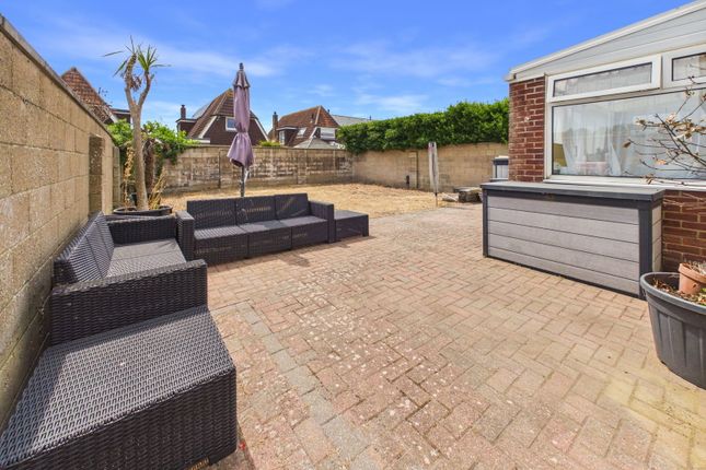 31, The Meadway, Shoreham-by-sea photo 3