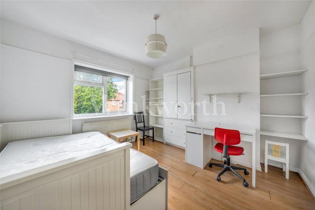52, Cleveland Gardens, London photo 4