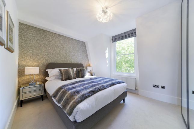 Flat for sale in Old Church Street, Chelsea