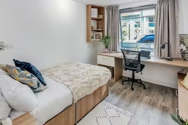 Thumbnail Flat to rent in Students - Chapter Islington, 32-34 Market Rd, London