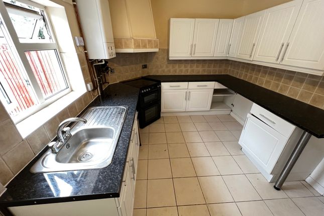 21, Old Heath Road, Wolverhampton photo 5