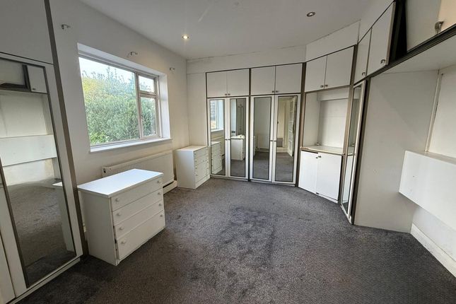 172, Harlington Road, Uxbridge photo 3