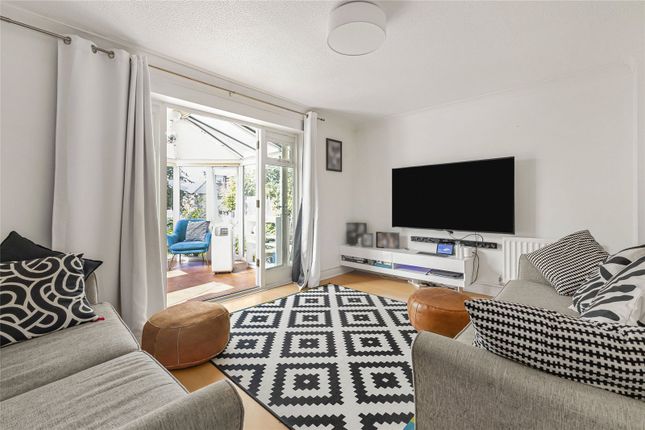 3, Millpond Close, Frindsbury photo 2