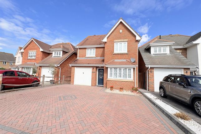 3-bed house on 2, Darwin Close, Lee-On-The-Solent, £480,000