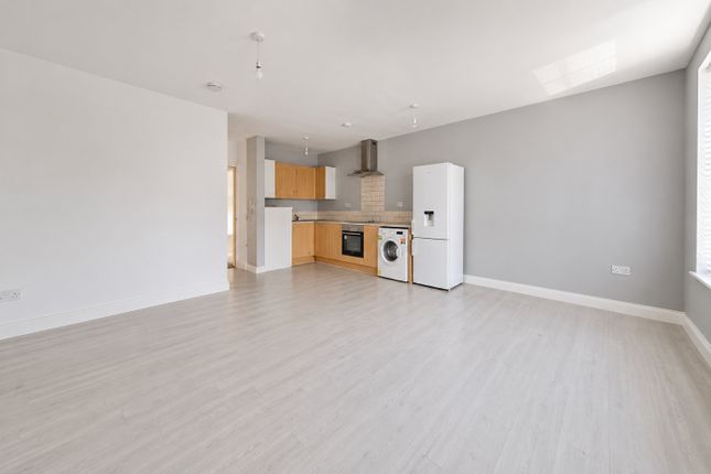 Flat 4, 7, Lower Road, SUTTON photo 5