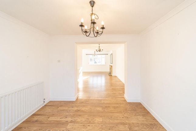 57, Anglesey Avenue, Farnborough photo 4